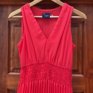 • PLEATED RUCHED PLEATED MIDI DRESS •